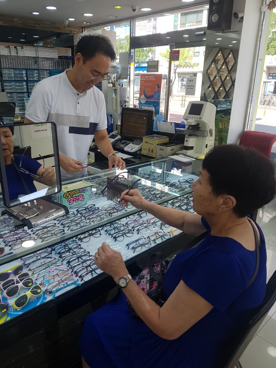 8월 안경봉사2.jpg